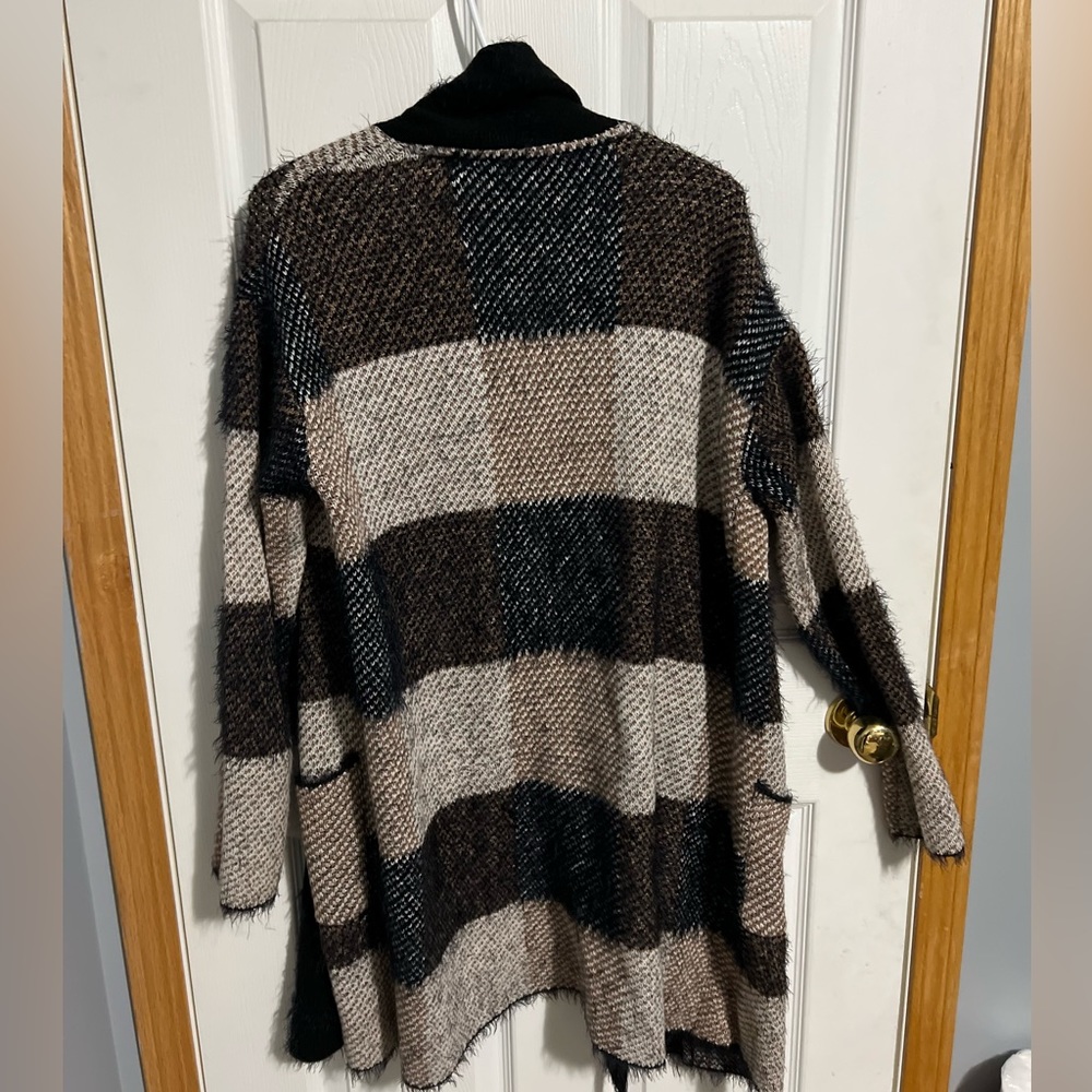 DEX Cardigan - Picture 2 of 2